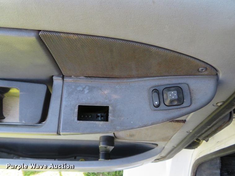 image for item DI2243 2002 Freightliner Century Class ST120  semi truck