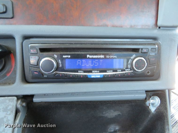 image for item DI2243 2002 Freightliner Century Class ST120  semi truck