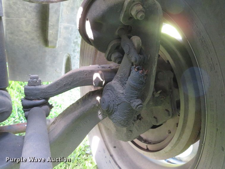 image for item DI2243 2002 Freightliner Century Class ST120  semi truck