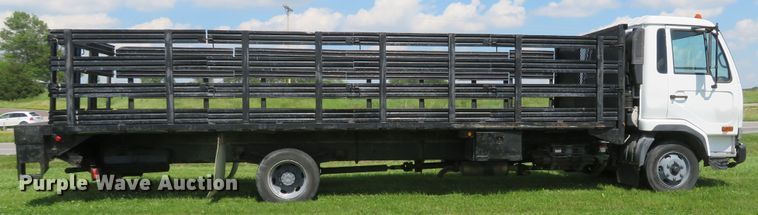 image for item DI2244 2005 UD Nissan UD1800  flatbed truck