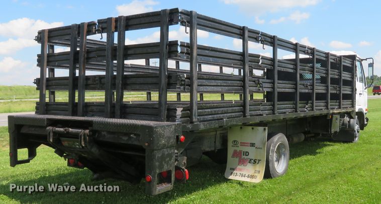 image for item DI2244 2005 UD Nissan UD1800  flatbed truck