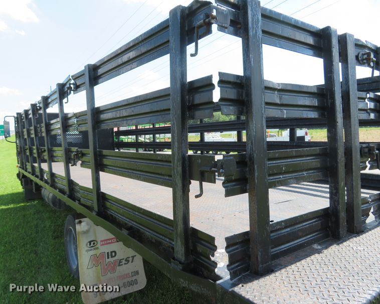 image for item DI2244 2005 UD Nissan UD1800  flatbed truck