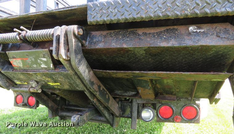 image for item DI2244 2005 UD Nissan UD1800  flatbed truck