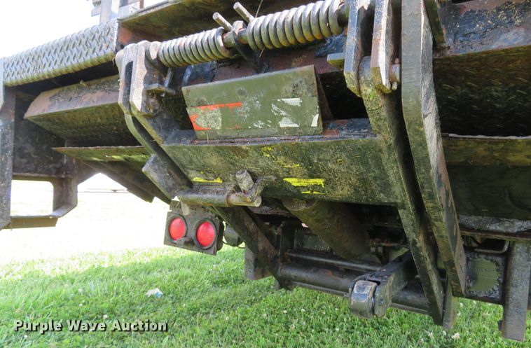 image for item DI2244 2005 UD Nissan UD1800  flatbed truck