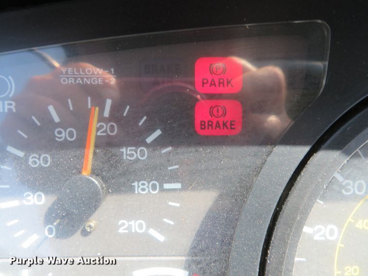 image for item DI2244 2005 UD Nissan UD1800  flatbed truck