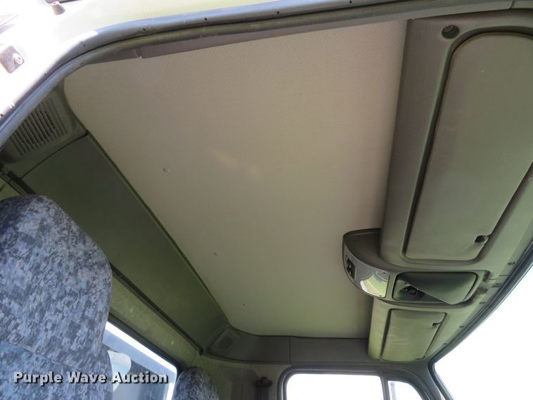 image for item DI2244 2005 UD Nissan UD1800  flatbed truck