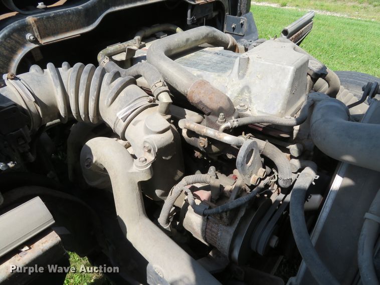 image for item DI2244 2005 UD Nissan UD1800  flatbed truck