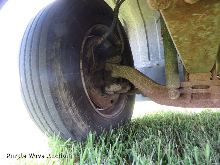 image for item DI2244 2005 UD Nissan UD1800  flatbed truck