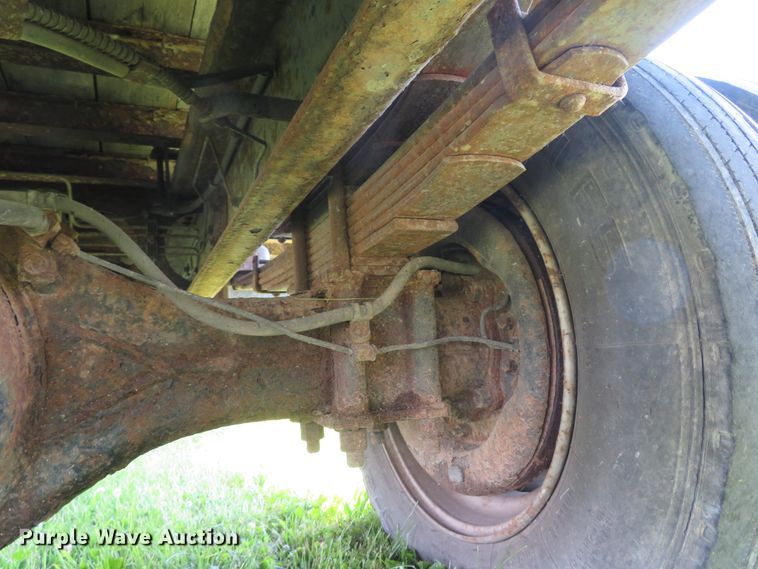 image for item DI2244 2005 UD Nissan UD1800  flatbed truck