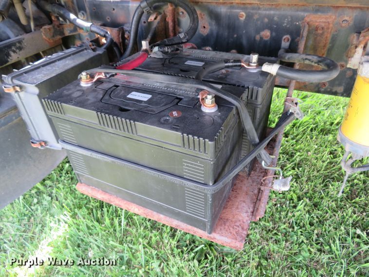 image for item DI2244 2005 UD Nissan UD1800  flatbed truck