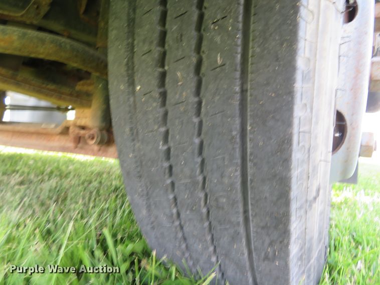 image for item DI2244 2005 UD Nissan UD1800  flatbed truck