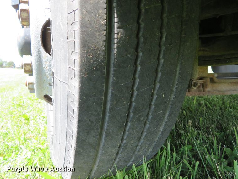 image for item DI2244 2005 UD Nissan UD1800  flatbed truck