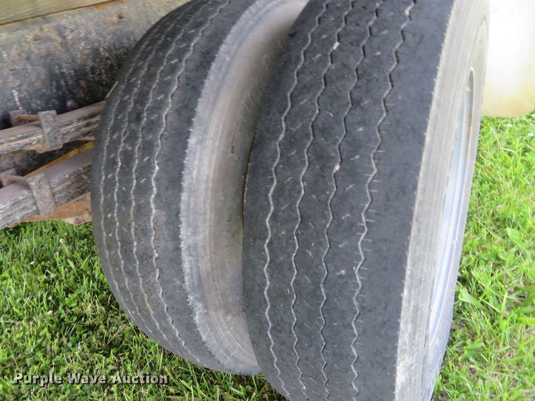 image for item DI2244 2005 UD Nissan UD1800  flatbed truck