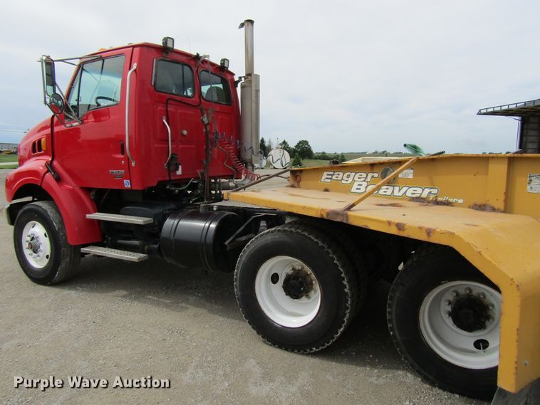 image for item FD9459 2006 Sterling LT9500  semi truck