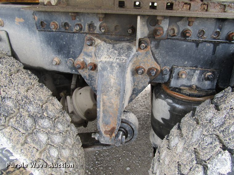 image for item FD9459 2006 Sterling LT9500  semi truck