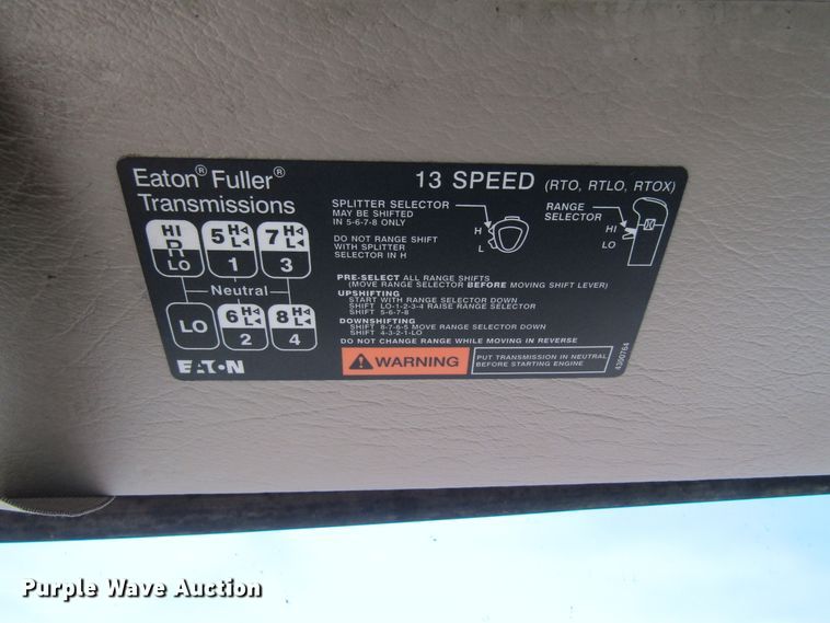 image for item FD9459 2006 Sterling LT9500  semi truck