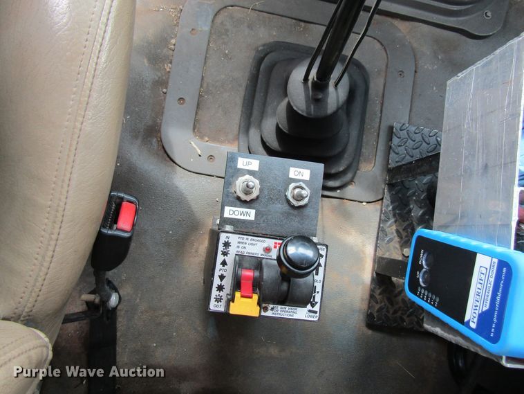 image for item FD9459 2006 Sterling LT9500  semi truck