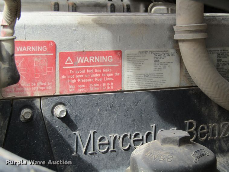 image for item FD9459 2006 Sterling LT9500  semi truck