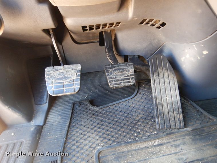 image for item FX9187 2014 Peterbilt 587  semi truck