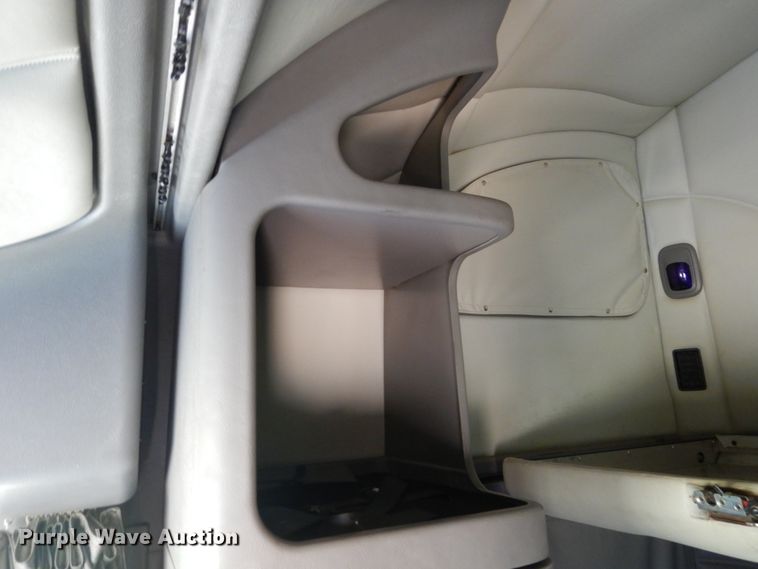 image for item FX9187 2014 Peterbilt 587  semi truck