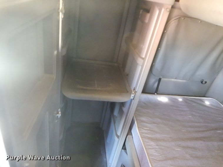 image for item FX9187 2014 Peterbilt 587  semi truck