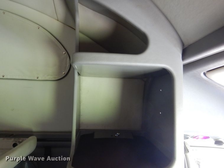 image for item FX9187 2014 Peterbilt 587  semi truck