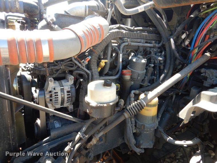 image for item FX9187 2014 Peterbilt 587  semi truck