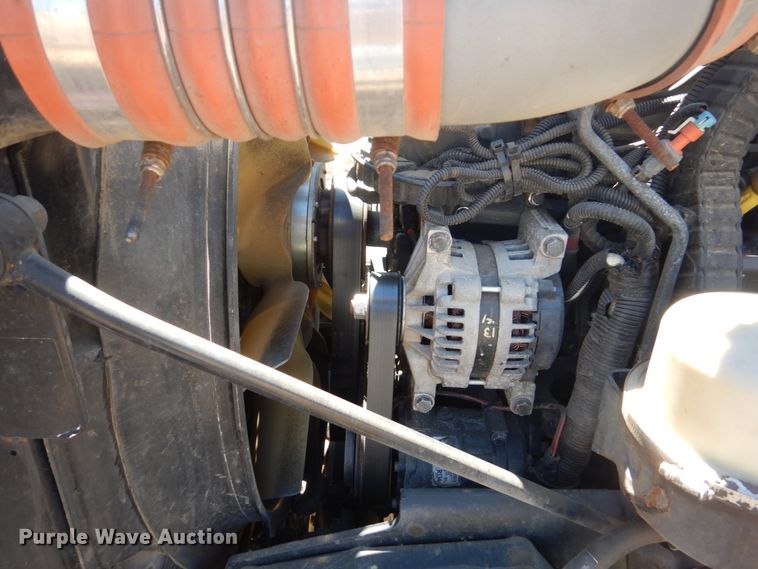 image for item FX9187 2014 Peterbilt 587  semi truck