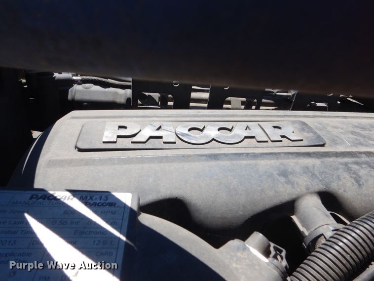 image for item FX9187 2014 Peterbilt 587  semi truck