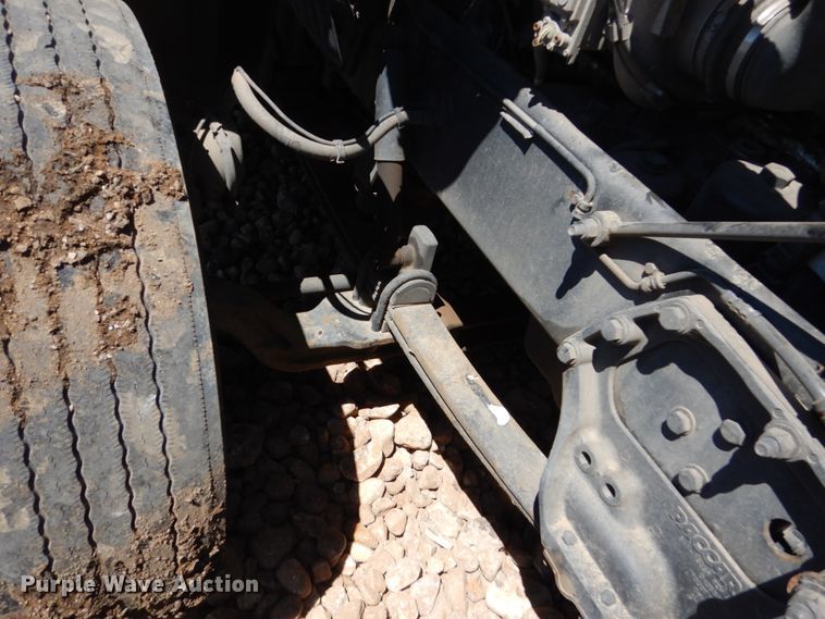 image for item FX9187 2014 Peterbilt 587  semi truck