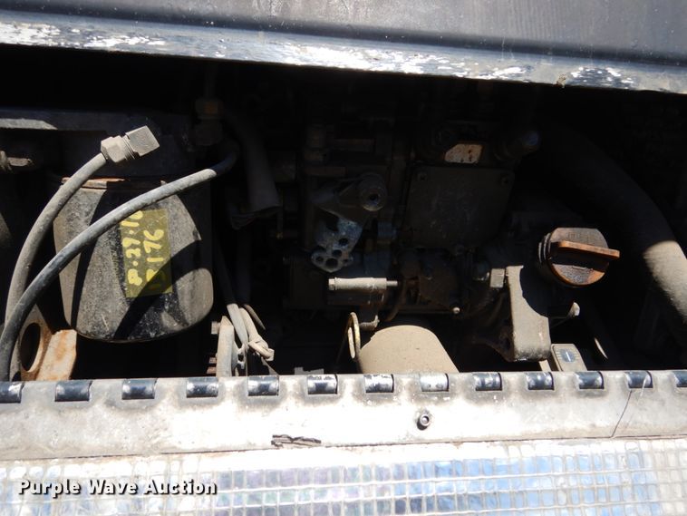 image for item FX9187 2014 Peterbilt 587  semi truck