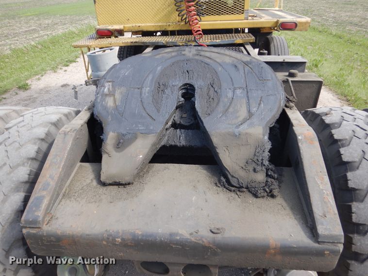 image for item FX9192 Ottawa 30  yard truck