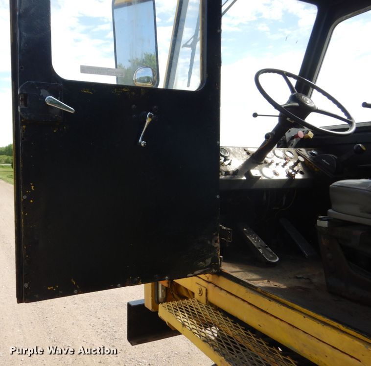 image for item FX9192 Ottawa 30  yard truck