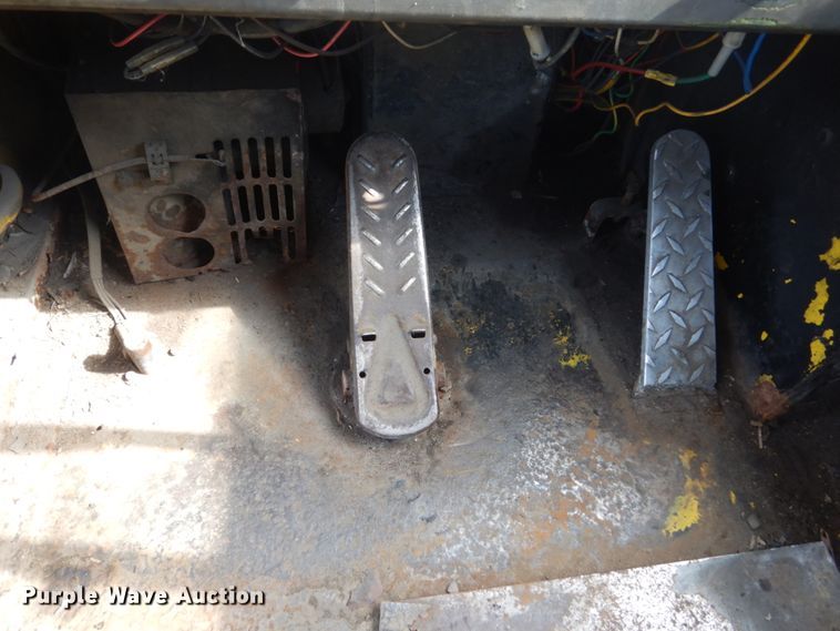 image for item FX9192 Ottawa 30  yard truck