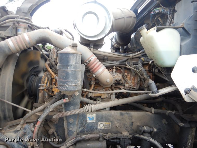 image for item GF9210 2006 Kenworth T800  tank truck