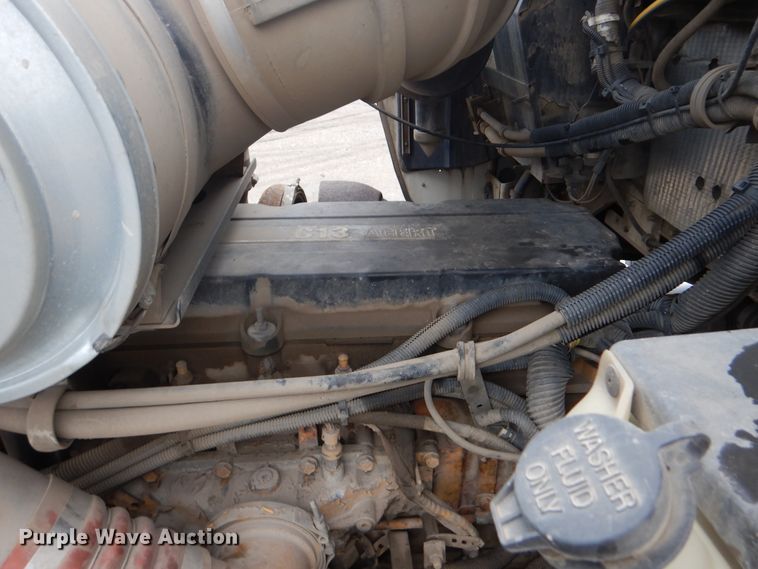 image for item GF9210 2006 Kenworth T800  tank truck