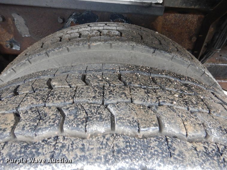 image for item GF9210 2006 Kenworth T800  tank truck