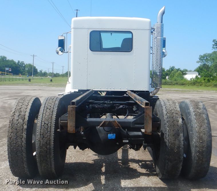 image for item GF9220 2012 Kenworth T370  truck cab and chassis