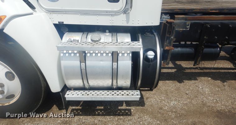 image for item GF9220 2012 Kenworth T370  truck cab and chassis