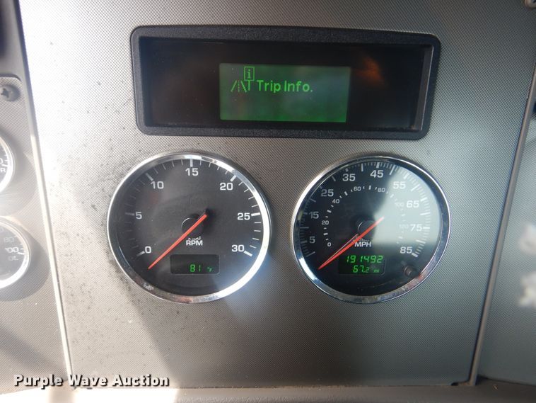 image for item GF9220 2012 Kenworth T370  truck cab and chassis