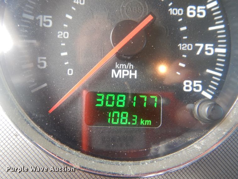 image for item GF9220 2012 Kenworth T370  truck cab and chassis