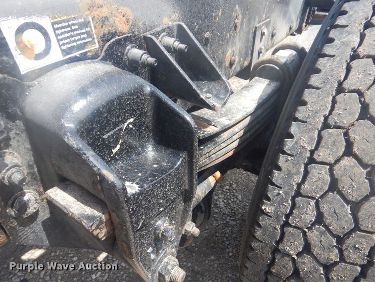 image for item GF9220 2012 Kenworth T370  truck cab and chassis