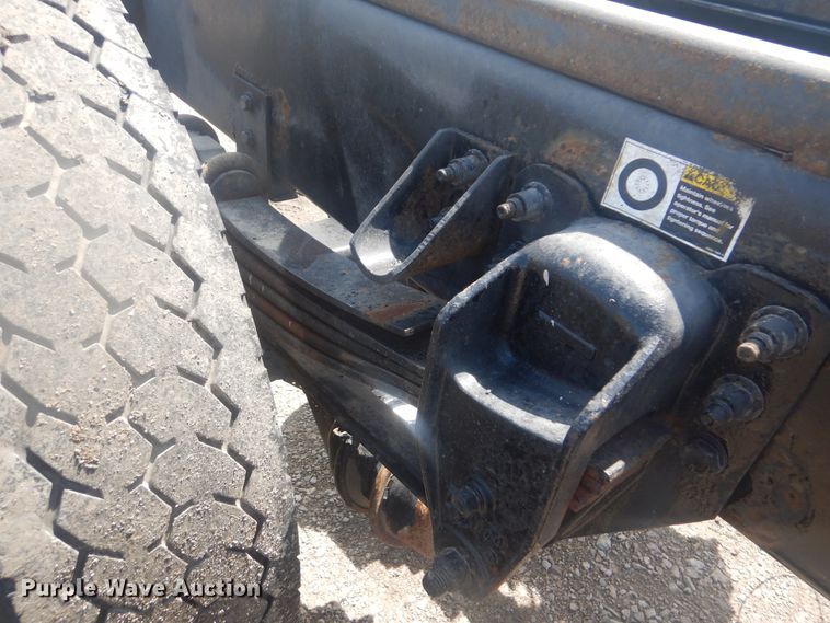 image for item GF9220 2012 Kenworth T370  truck cab and chassis