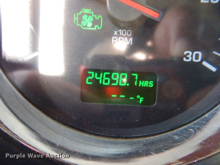 image for item GF9227 2006 Kenworth T802  fuel truck