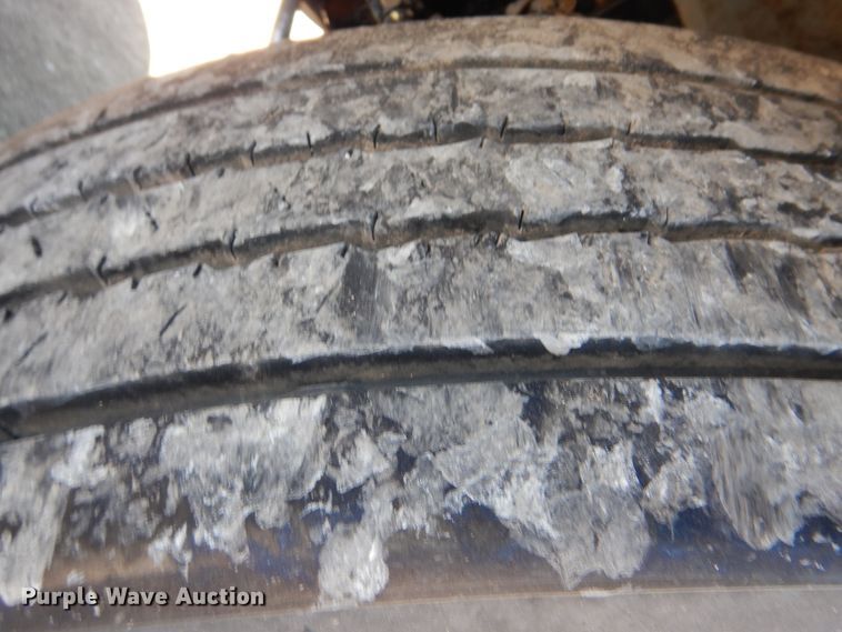 image for item GF9227 2006 Kenworth T802  fuel truck