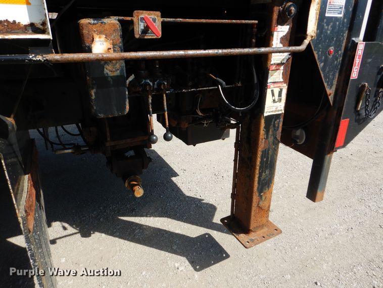 image for item GF9234 2008 International 7400  utility truck with crane