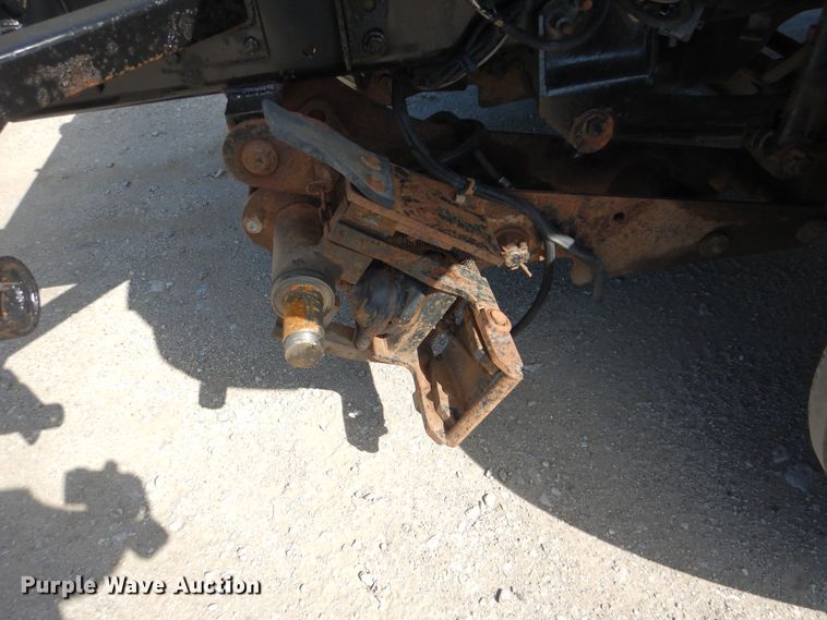 image for item GF9234 2008 International 7400  utility truck with crane