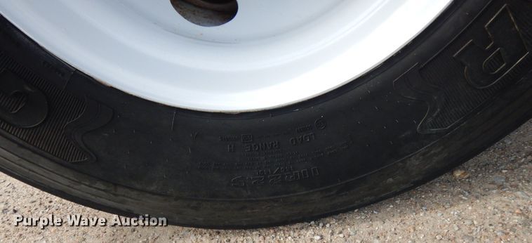 image for item GM9238 2005 Freightliner Columbia  semi truck