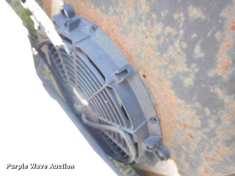 image for item GM9249 1996 Peterbilt 379  semi truck