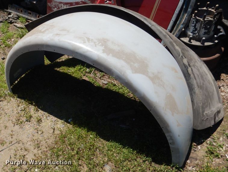 image for item GM9249 1996 Peterbilt 379  semi truck